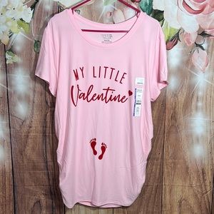 NWT Maternity Valentines shirt